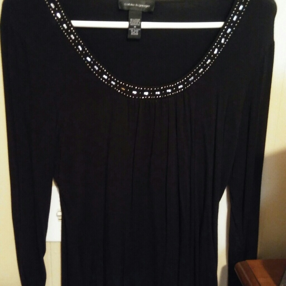 Cable and Gauge beaded top M